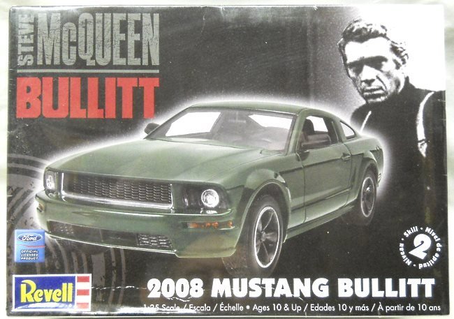 Revell 1/25 Steve McQueen Bullitt 2008 Ford Mustang Bullitt, 85-4233 plastic model kit